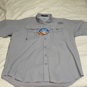 Medium Columbia bahama shirt. Brand new with tags.